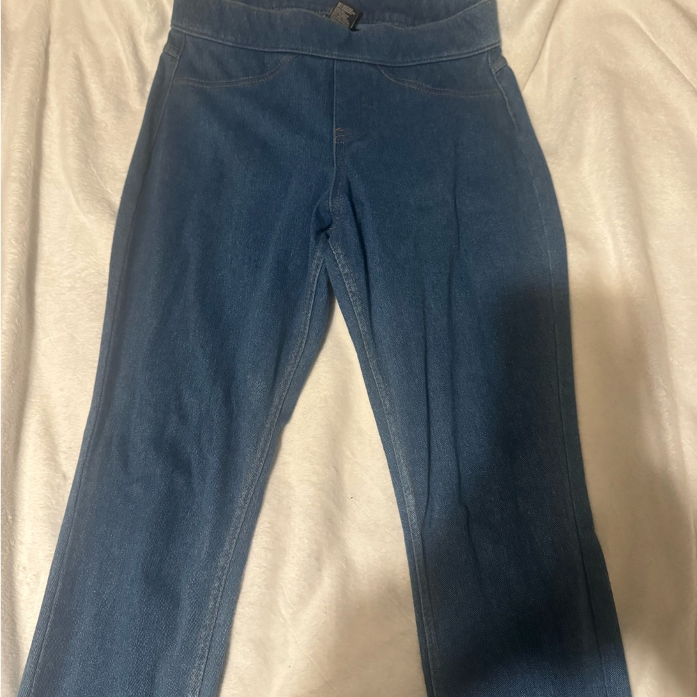 Hue jeggings with back pockets